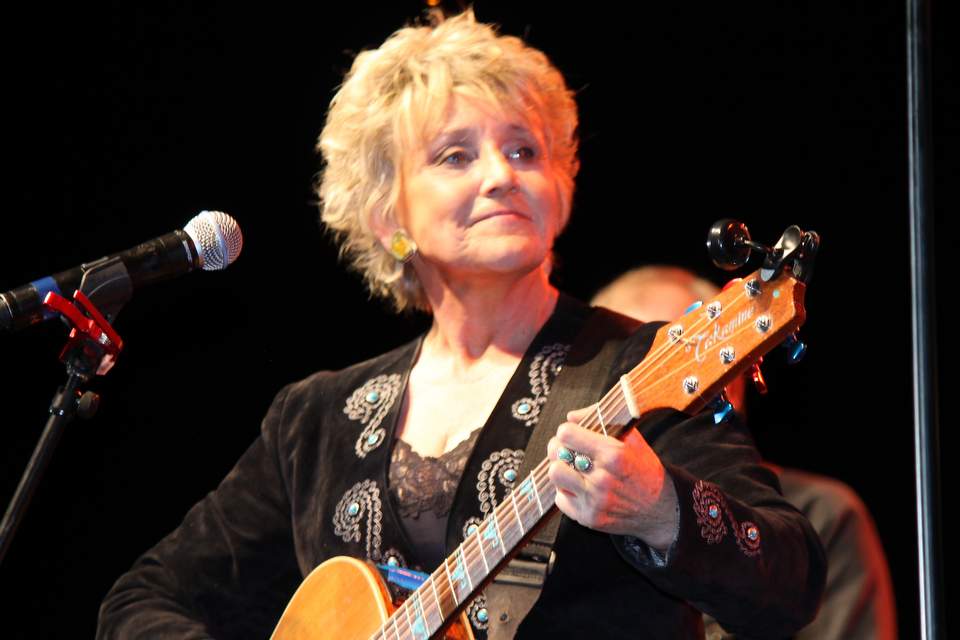5th Annual Lin Phillips Memorial Jam Session featuring Lacy Dalton