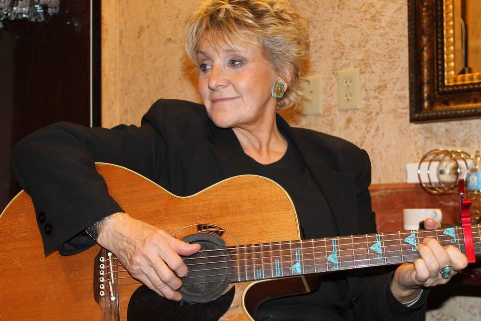 5th Annual Lin Phillips Memorial Jam Session featuring Lacy Dalton