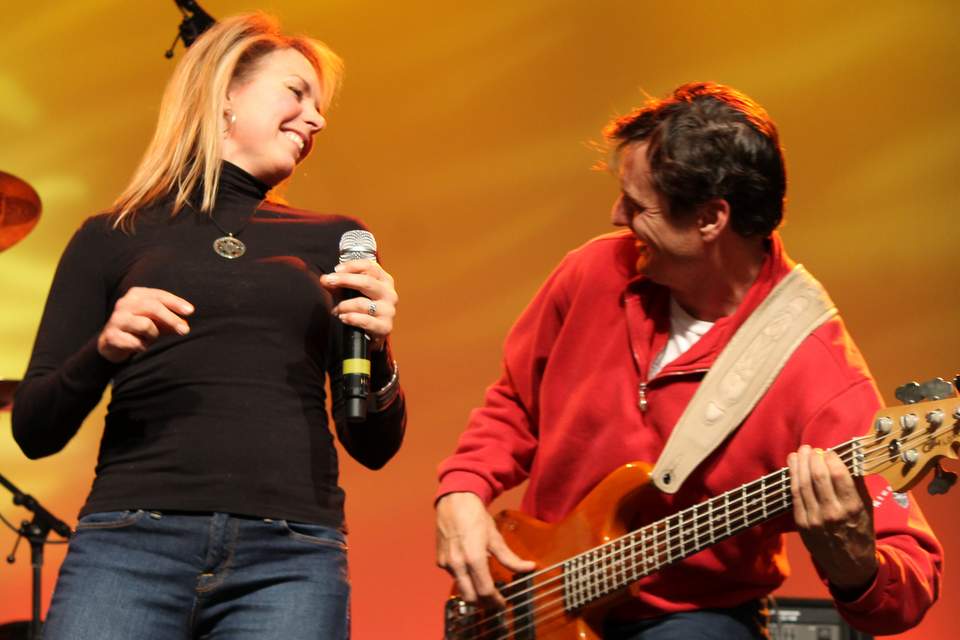 5th Annual Lin Phillips Memorial Jam Session featuring Lacy Dalton